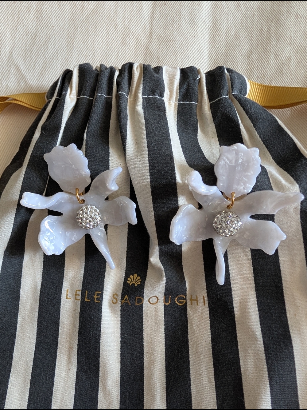 Lele Sadoughi White Lucite Flower Crystal Center Earrings